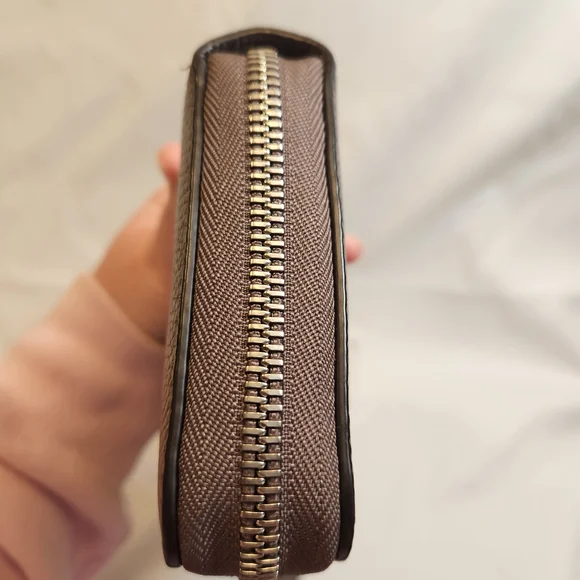 Michael Kors Pebbled Leather Continental Wallet/Wristlet NWOT - Picture 7 of 15